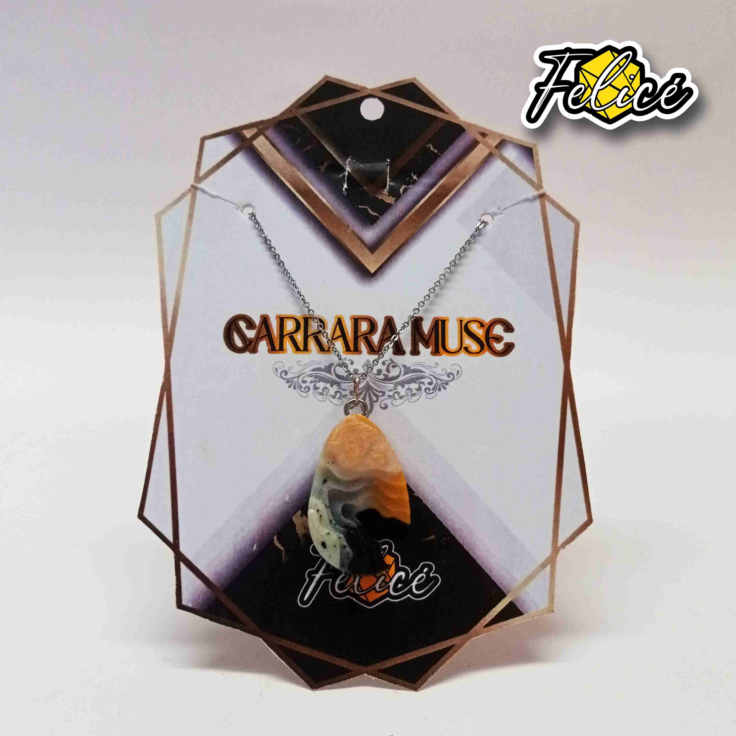 Carrara Muse resin Pendant Necklace
